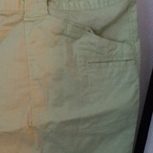 Dress Barn Shorts. Lime Green. Size 16W - Picture 3 of 5